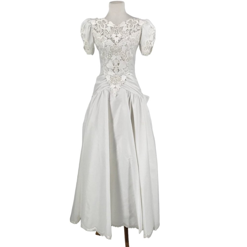 White Wedding Dress Womens Size 2 Crown Veil